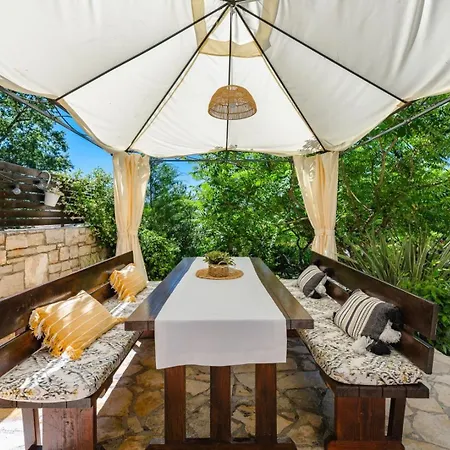 Vidova Villa Bašići