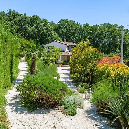 Vidova Villa *